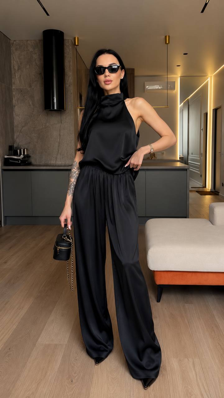 Monique – Black