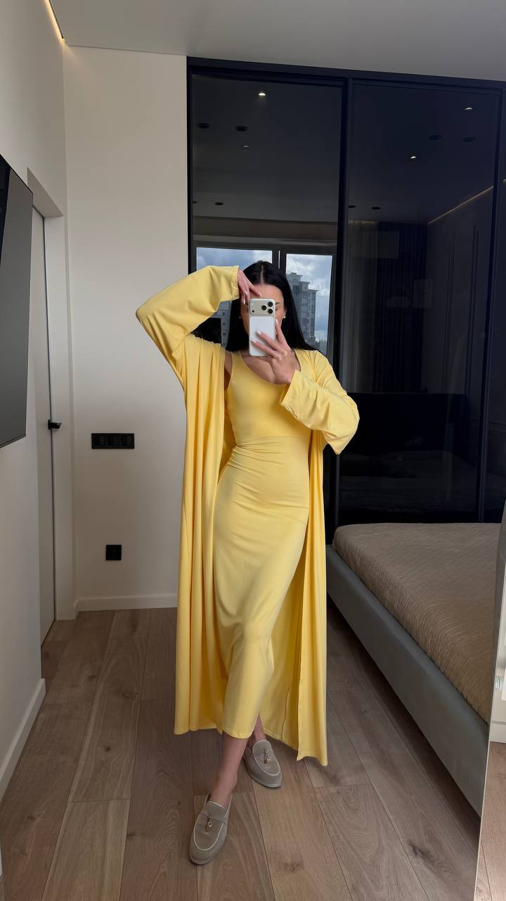 Luna Lounge – Lemon