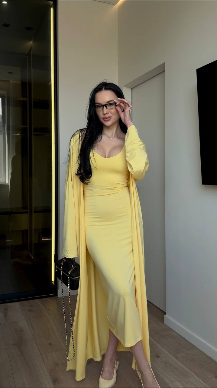 Luna Lounge – Lemon